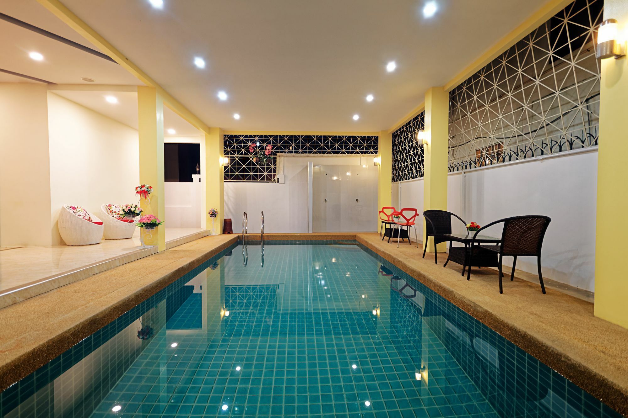 Happy Hostel Pattaya Exterior photo